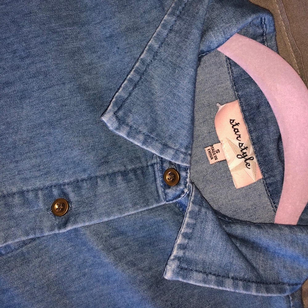 Denim blouse - Picture 2 of 4